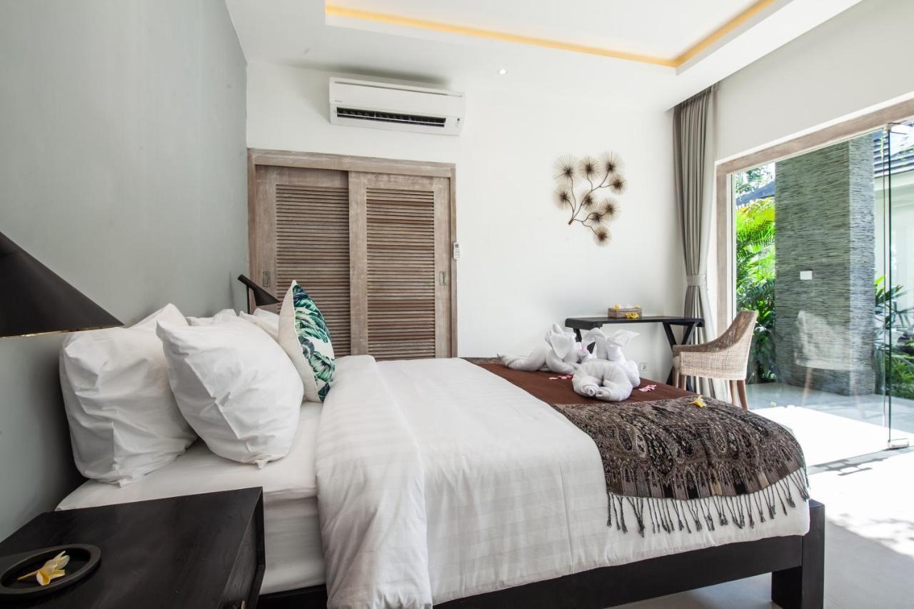 Villa Matahari Munggu 5Br チャングー エクステリア 写真