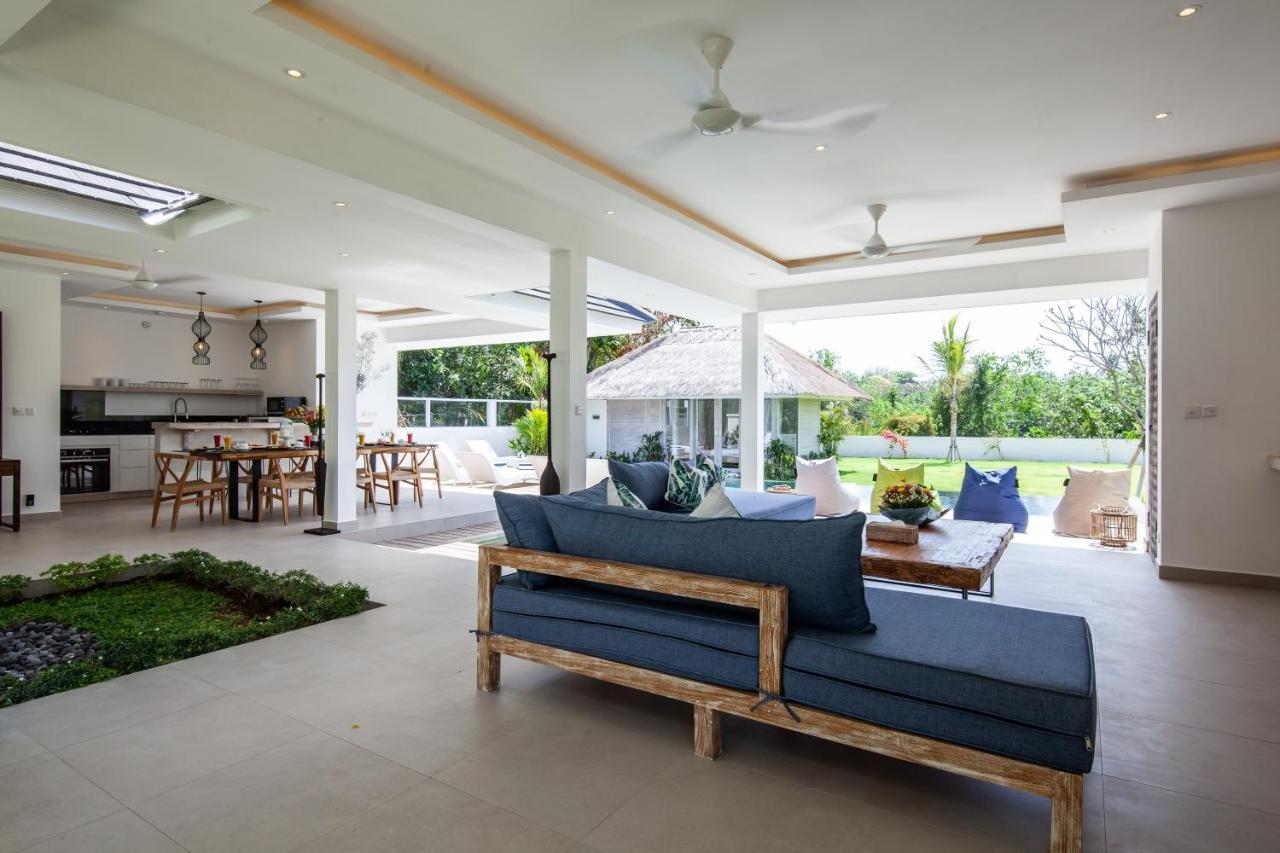 Villa Matahari Munggu 5Br チャングー エクステリア 写真