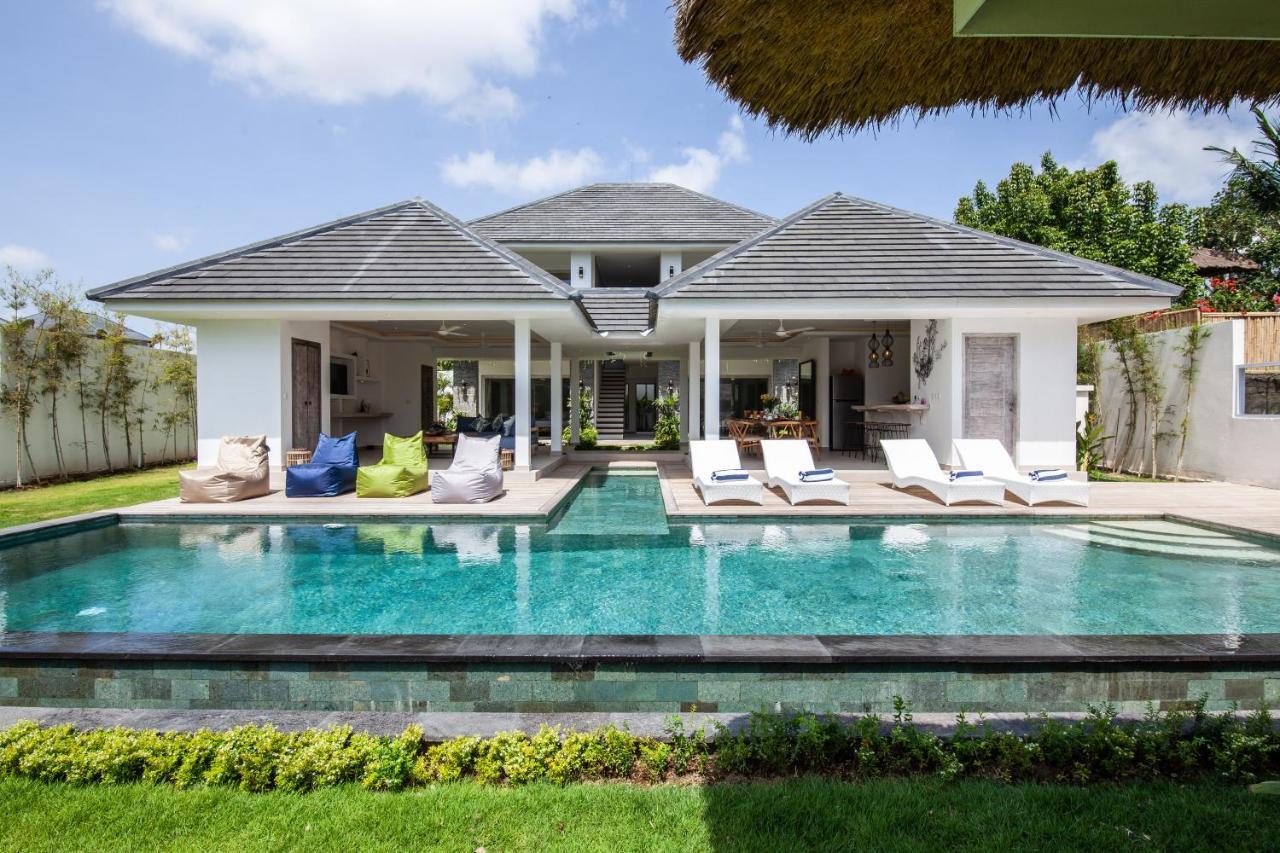 Villa Matahari Munggu 5Br チャングー エクステリア 写真